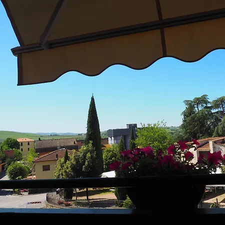 Residenza La Stazione شقة *